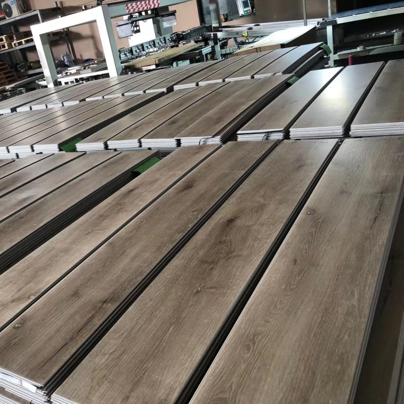 Flooring CPS Cruthúnas Taise